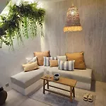 Appartement New Design Top-class Next To The Castle-free Parking-terrace Bratislava