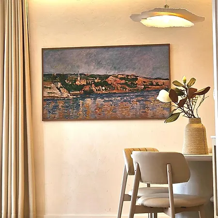 New Design Top-class Next To The Castle-free Parking-terrace